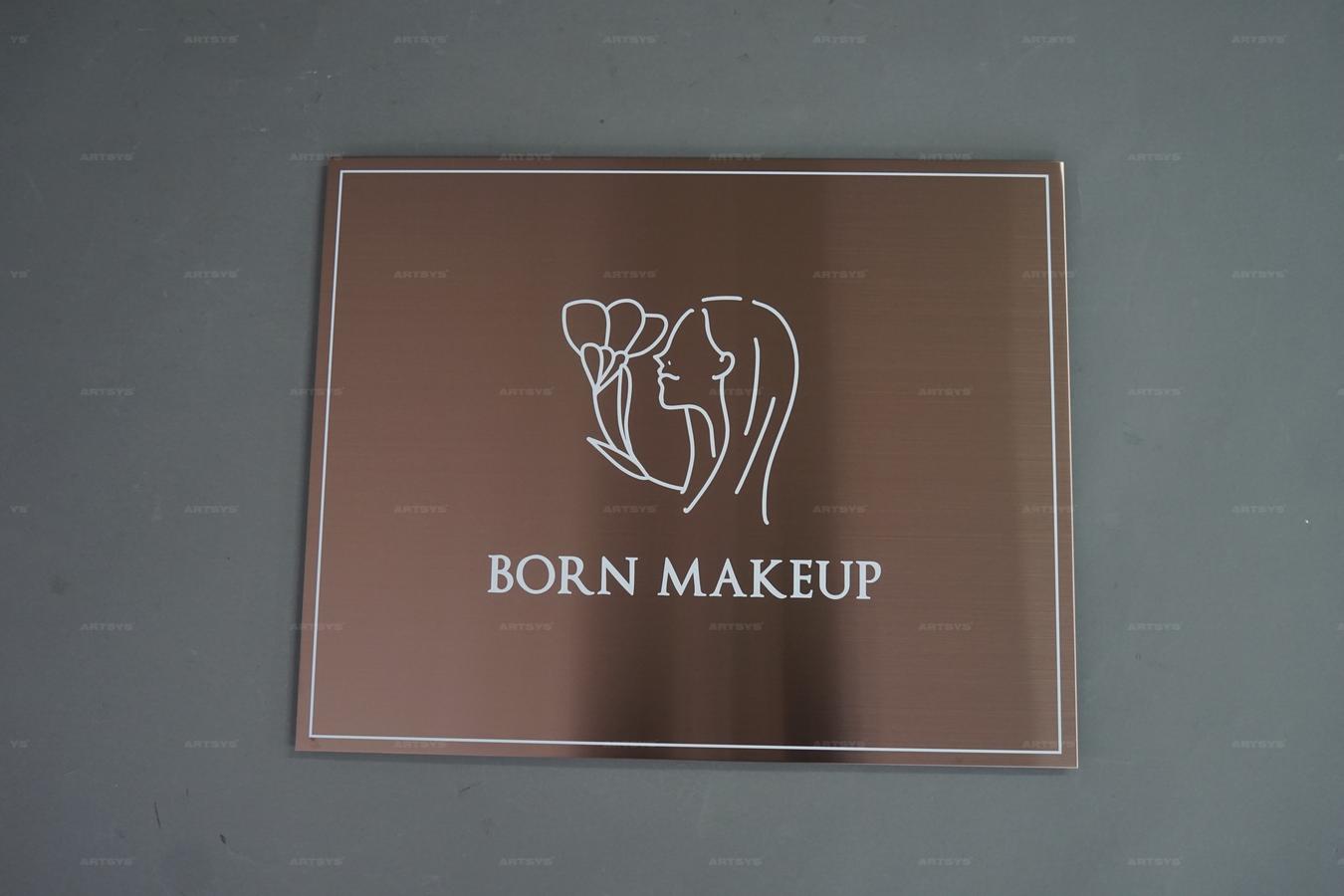 아트시스의 브론즈 스테인리스 스틸 BORN MAKEUP 간판